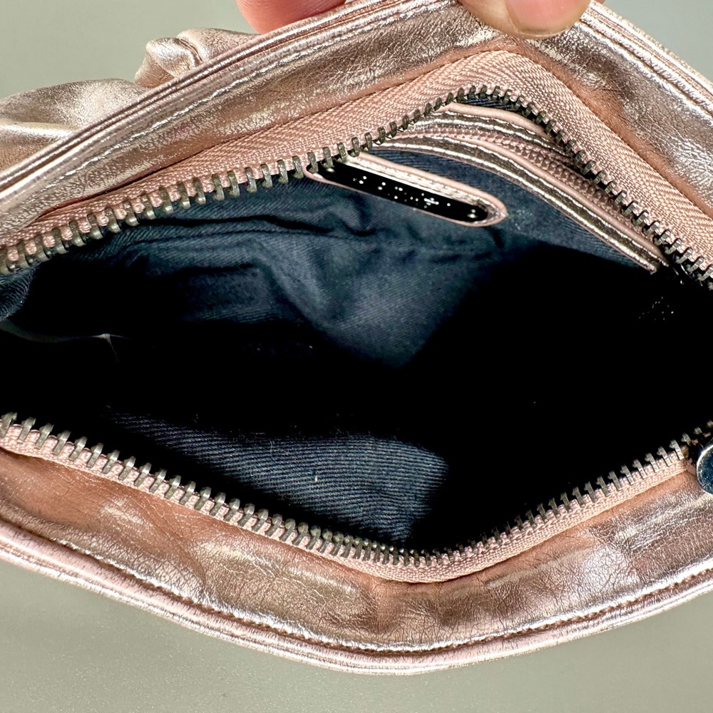 Botkier Elegant Metallic Wristlet/Clutch - Picture 10 of 13